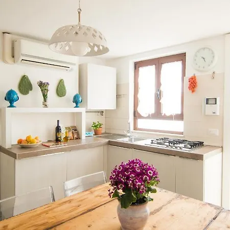 Manidibianco Apulian Relaxing Holiday home